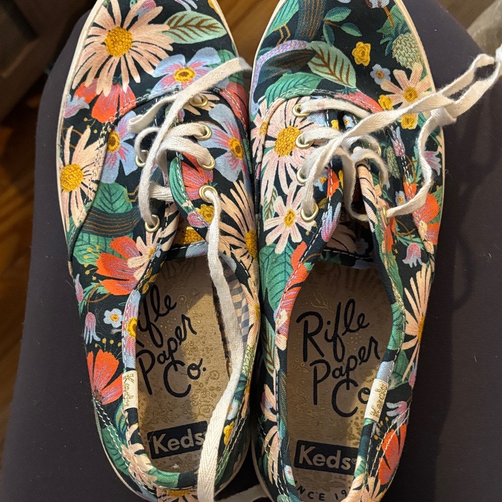 Keds women’s Floral Sneakers - Multicolor